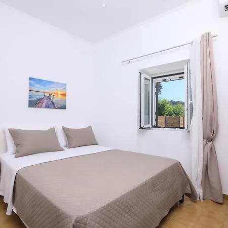 Elegant Estate By Corfuescapes بيت للعطل Kouramaditika